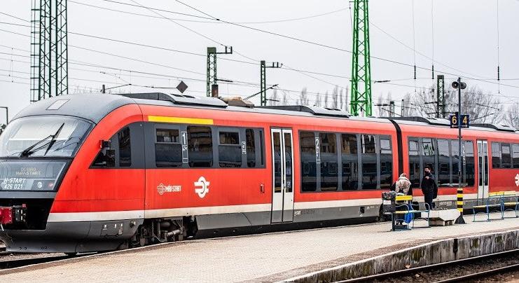 Az áprilisi vasúti menetrend-módosítások több ponton pozitívan érintik Győr környékét – térképen mutatjuk az újdonságokat