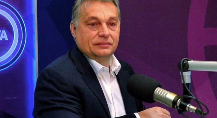 Orbán mindenkit megnyugtatott a propagandarádiójában: lehet menni majd a foci Eb-re