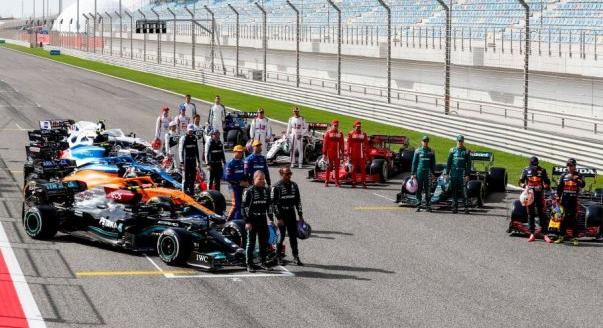 Pilótafizetések: Hamilton kevesebbet kap, Alonso Vettel előtt a listán