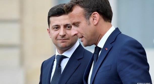 Zelenszkij Párizsba látogat, hogy Macronnal találkozzon
