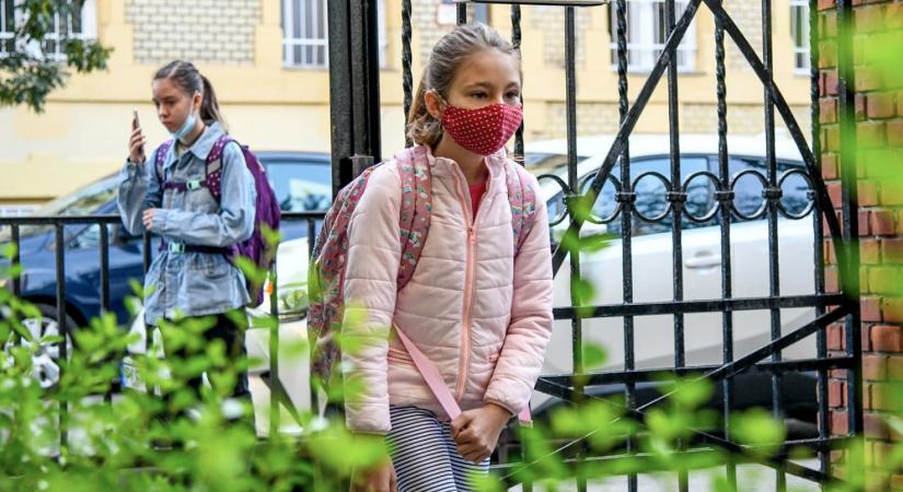 Mi lesz a komáromi iskolásokkal? Eszement módon megszívatta őket a Fidesz