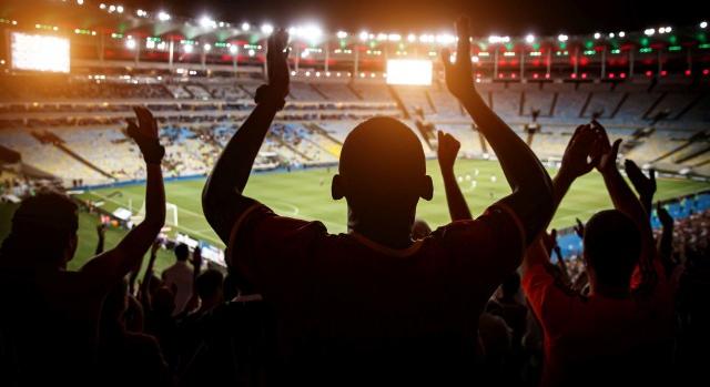 Telt házas stadionok a labdarúgó Európa-bajnokságra