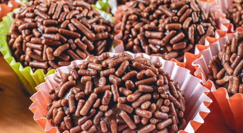 Puha csokigolyó sűrített tejjel gyúrva – A brazil édességnek te sem fogsz tudni ellenállni