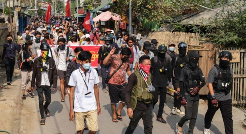 Átlépte a hétszázat a mianmari tüntetések halálos áldozatainak száma