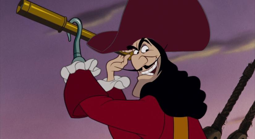A Peter Pan & Wendy forgatásáról kiszivárgott képeken láthatjuk Jude Law-t Hook kapitányként