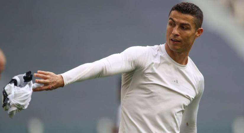 Kiderült a titok Ronaldo eldobott Juve-mezéről