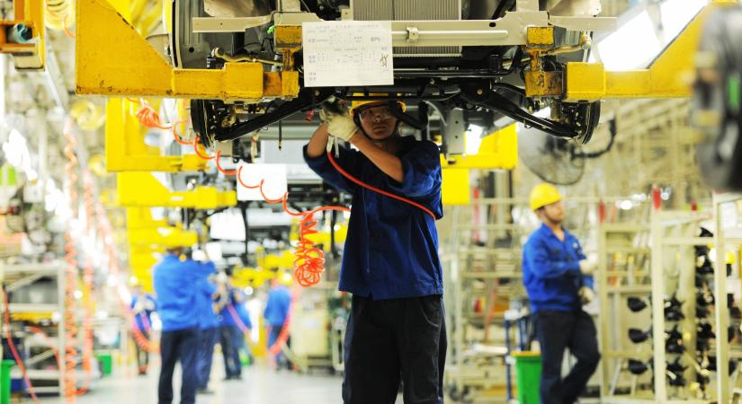 Robotok kellenek a kínai gyárakba a munkaerőhiány miatt