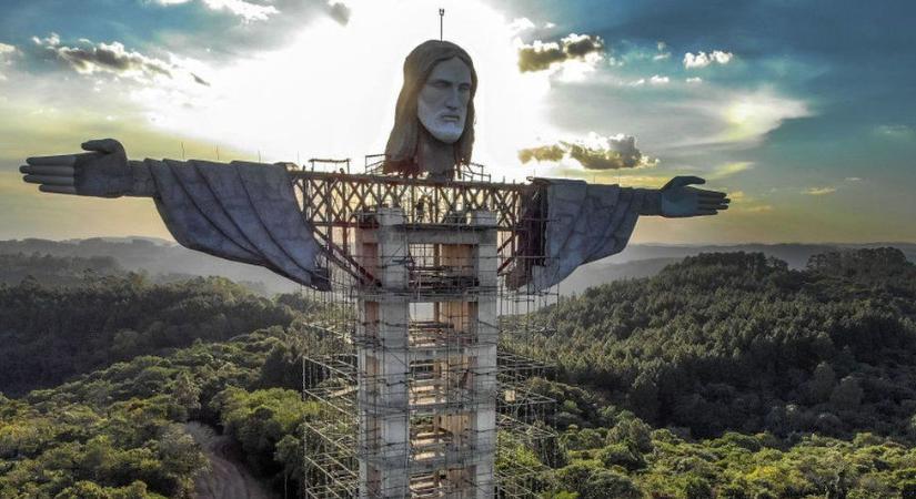 Már fejet is kapott a rióinál is hatalmasabb Krisztus-szobor - videó
