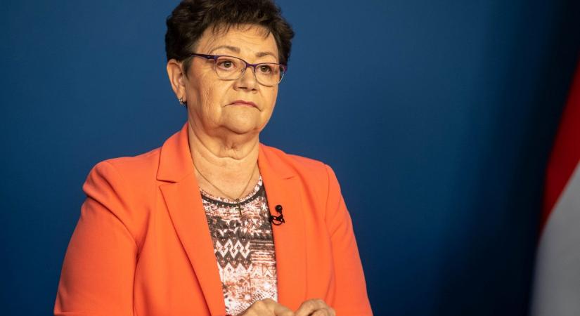 Müller Cecília: Nem változtatunk a kínai vakcina alkalmazásán