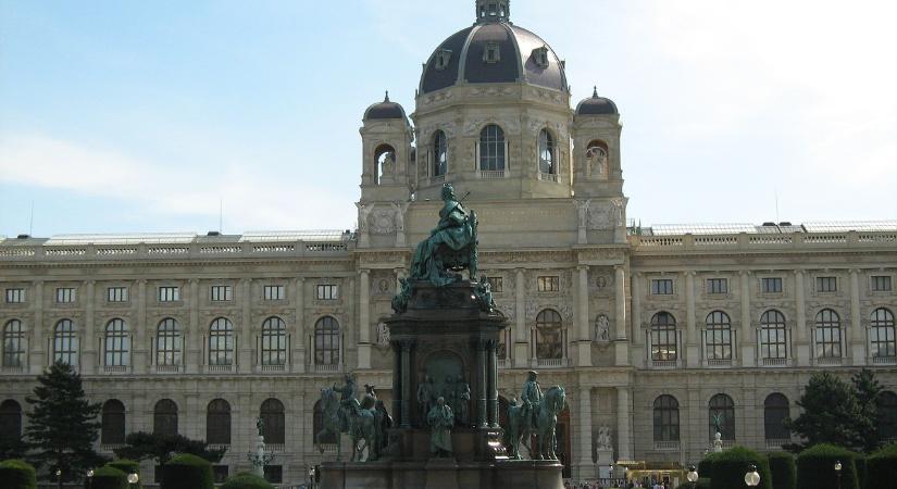 Bécs május 2-ig meghosszabbítja a korlátozásokat