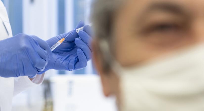 Újabb európai ország változtat az AstraZeneca-vakcina alkalmazásán