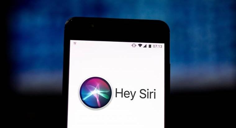 Áprilisban újabb Apple-bemutató várható, Siri mesélt erről