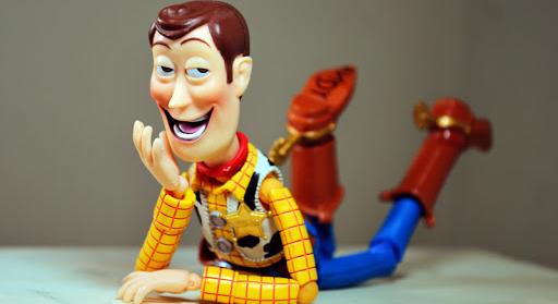 Tönkretett gyerekkor: Woody egész életére megnyomorított egy kisgyereket?