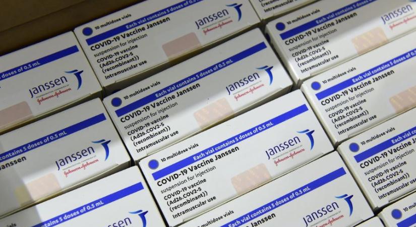 Még nincs bizonyíték a Janssen-vakcina és a vérrögképződés között az uniós gyógyszerügynökség szerint