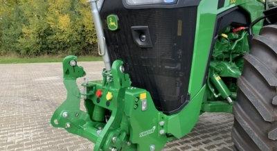 Új Sauter frontfüggesztés John Deere 8R traktorokra