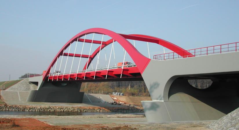 A Sárvárnál lévő Nádasdy-híd is esélyes az év hídja díjra