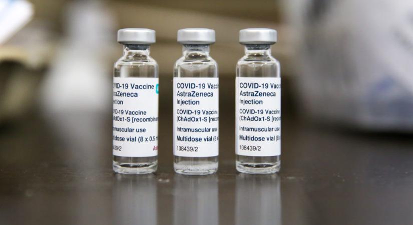Dániában leállnak az AstraZeneca vakcinával