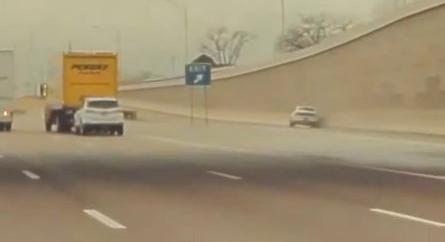 Videó: Már az autópályán sem biztonságos Ford Mustangba ülni?