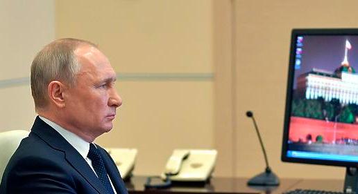 Moszkva és Peking agresszívabb információs hadviselésre kapcsolt