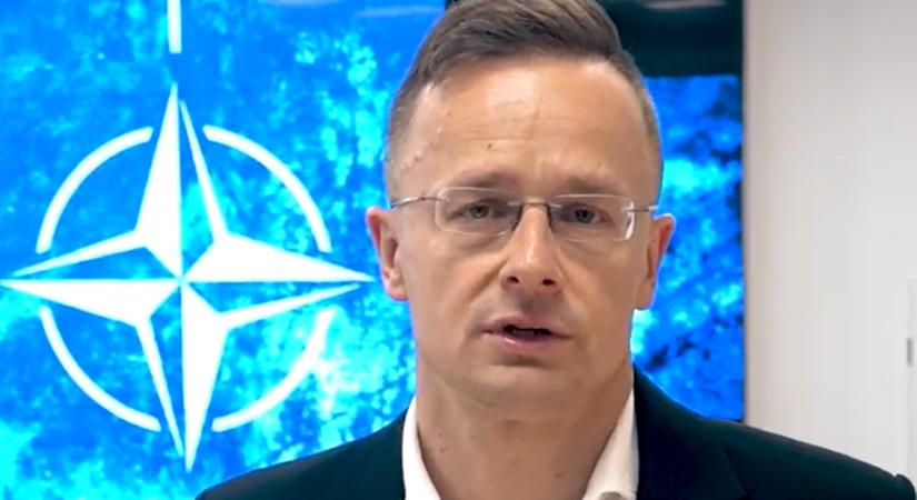 Szijjártó: Magyarország alkalmazkodik a NATO döntéséhez az afganisztáni csapatkivonásról