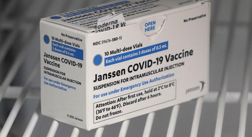 Már öt uniós ország leállította a Johnson&Johnson vakcinájának beadási folyamatát