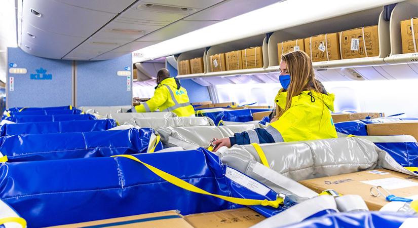 Új megoldással szállít árut repülőgépei utasterében a KLM