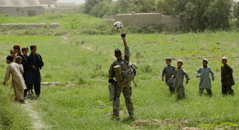 Bejelentették Amerika és a NATO kivonulását Afganisztánból