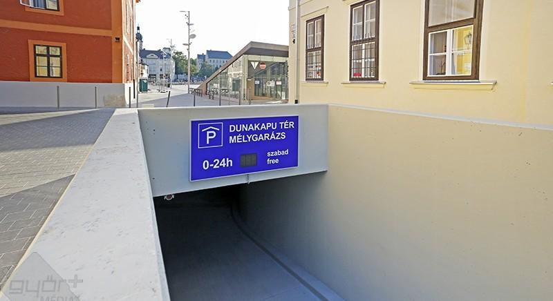 Ideiglenesen ingyenes a Dunakapu mélygarázs