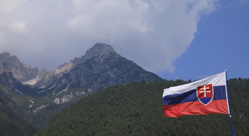 Szlovákia májusban kezdhet oltani a Szputnyikkal