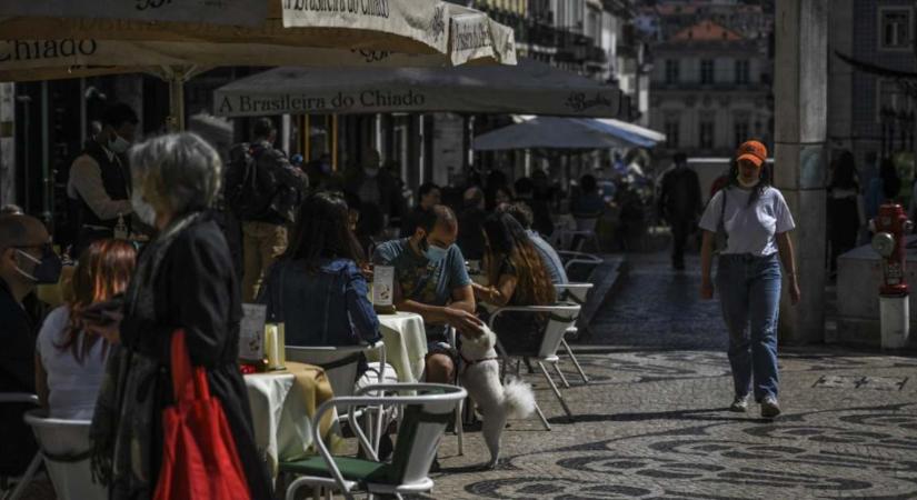 Ismét lazítanak a korlátozásokon Portugália egyes régióiban