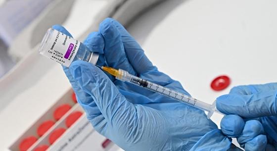 Norvégia elhalasztja a végső döntést az AstraZeneca-vakcináról