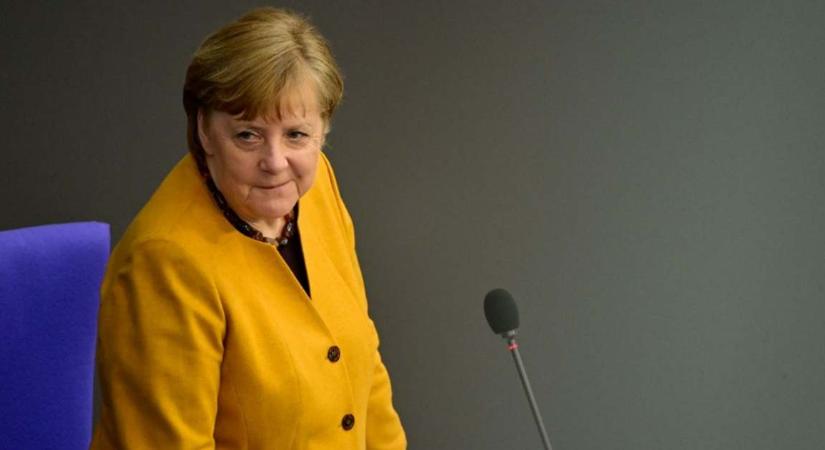 Beoltották az AstraZeneca vakcinájával Angela Merkelt