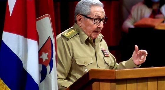 Raúl Castro bejelentette lemondását