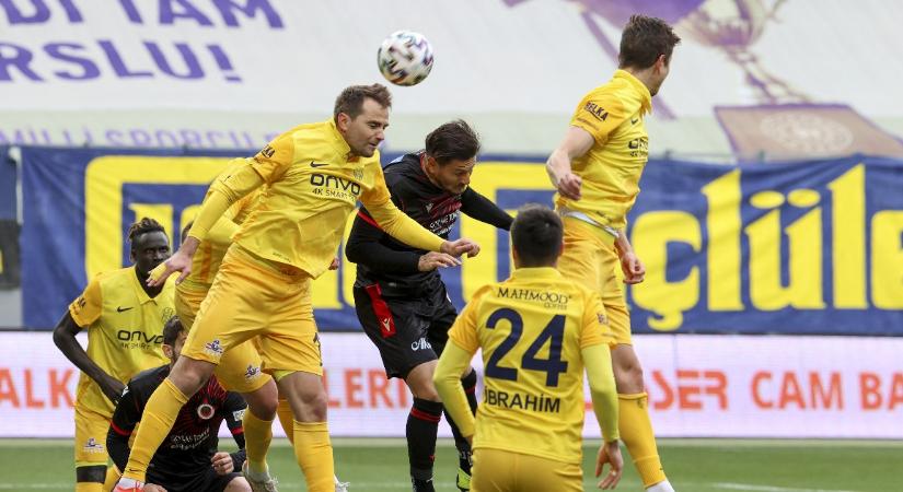 A horvát Ante Kulušić két csodálatos gólt szerzett, mégis élete rémálma lett a meccs