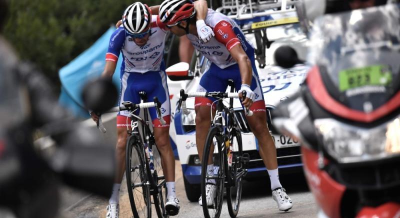 Országútis hírek külföldről: koránt sem biztos még Pinot Giro szereplése, Roglic nem áll rajthoz a Tourt megelőző felkészülési versenyeken, Greipel centikre a győzelemtől