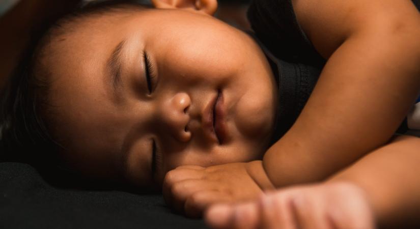 A gyermekek horkolása egy jelentős agyi változáshoz köthető