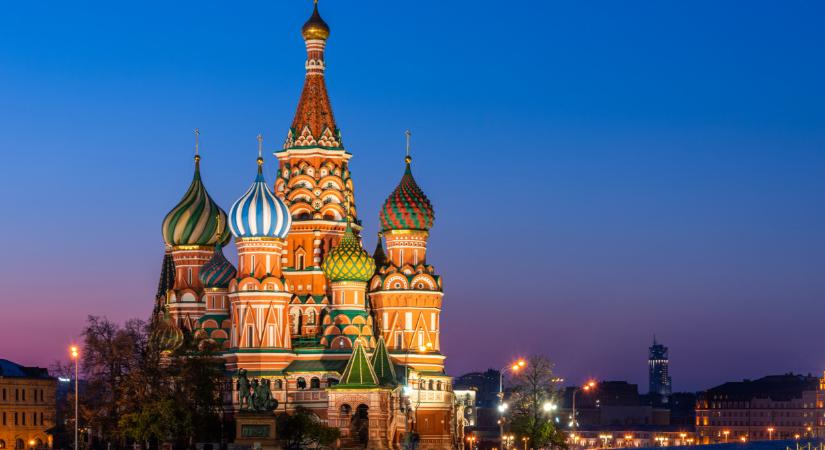 Beindult az oltásturizmus: horror pénzért kínál moszkvai vakcinatúrát egy utazási iroda
