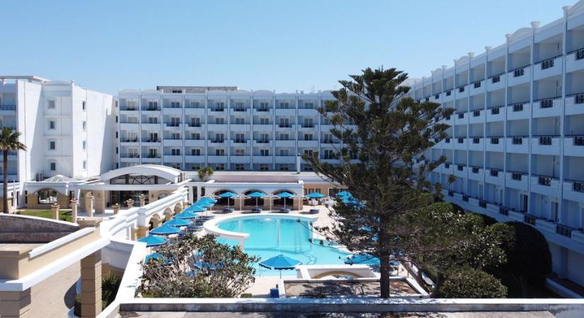 Kétszáz holland tesztelte le, milyen hotelbe zárva nyaralni Görögországban