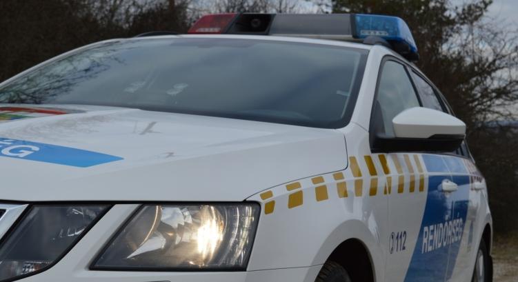 Baleset: két autó ütközött össze Füzesabonyban