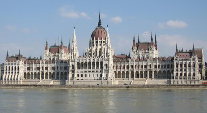 Ingyenesen, virtuális vezetéssel lehet megnézni a magyar Országházat
