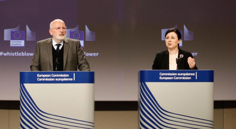 Jourová és Timmermans: európaiságból, szolidaritásból elégtelen