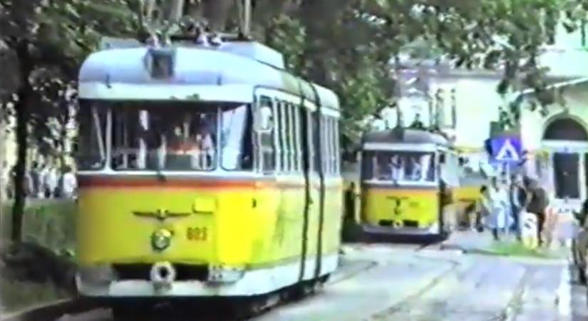 Egy majd 32 éves svéd kisfilm a rendszerváltáskori Szeged tömegközlekedéséről