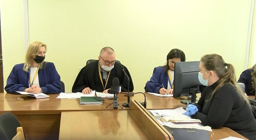 Újabb bíró nyújtotta be visszahívására vonatkozó kérelmét a KMKSZ székháza elleni merénylet ügyében (videó)