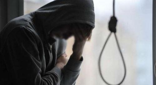 Ukrajnában a serdülők körében növekszik az öngyilkosságok száma
