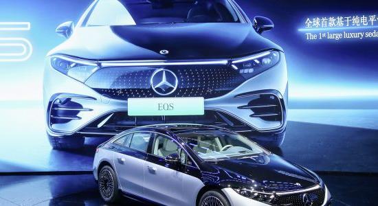 Piaci körkép: jövedelmező évet vár a Mercedes-Benz