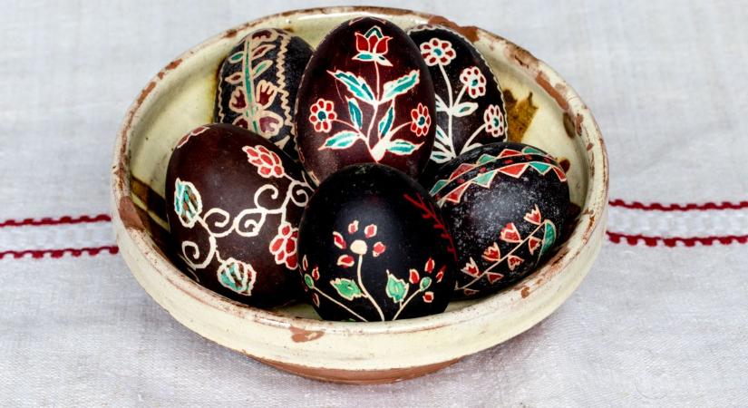 Háromszor és kétszer hímes tojások – a hónap műtárgyai a Thúry Múzeumban