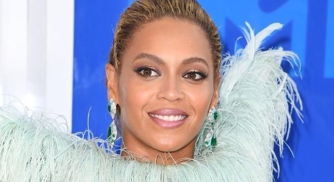 Beyoncé elárulta: Butának, csúnyának, túlsúlyosnak, tehetségtelennek tartották!