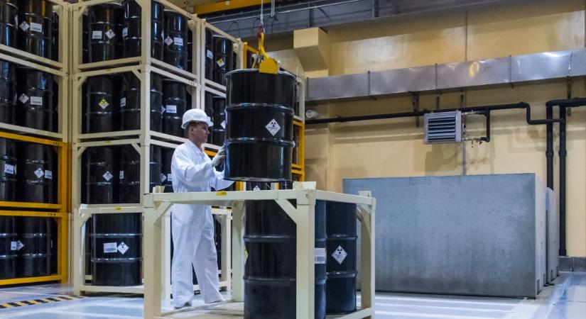 A tervezett 400 helyett végül 4100 hordónyi radioaktív hulladékot szállítanak át az országon