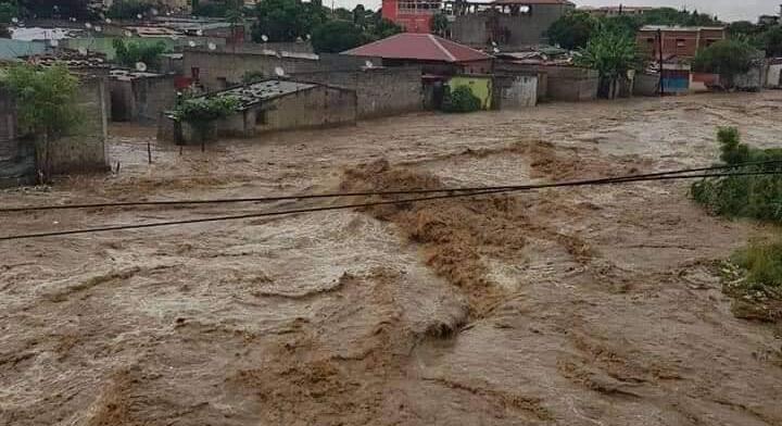 A nagy mennyiségű szemét is közrejátszik a gyilkos áradások kialakulásában Angolában
