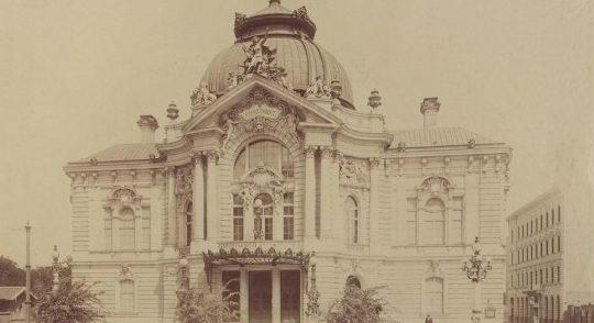 125 éves a Vígszínház